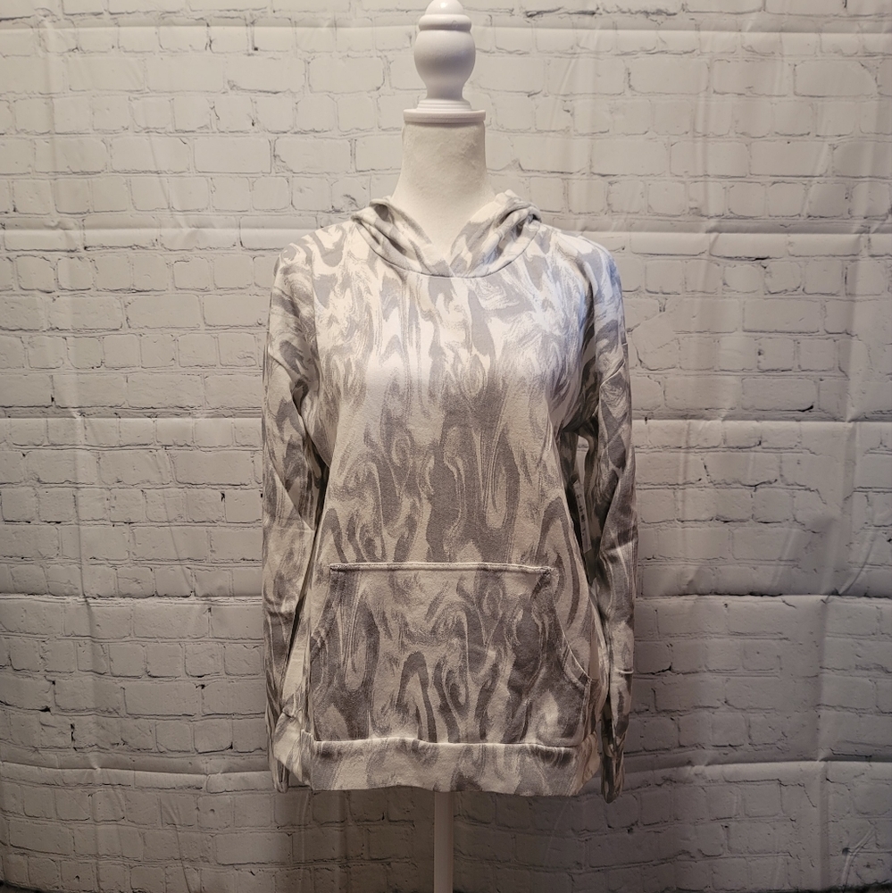 NWT Ivory Cloud Nova Smoke Print Hoodie